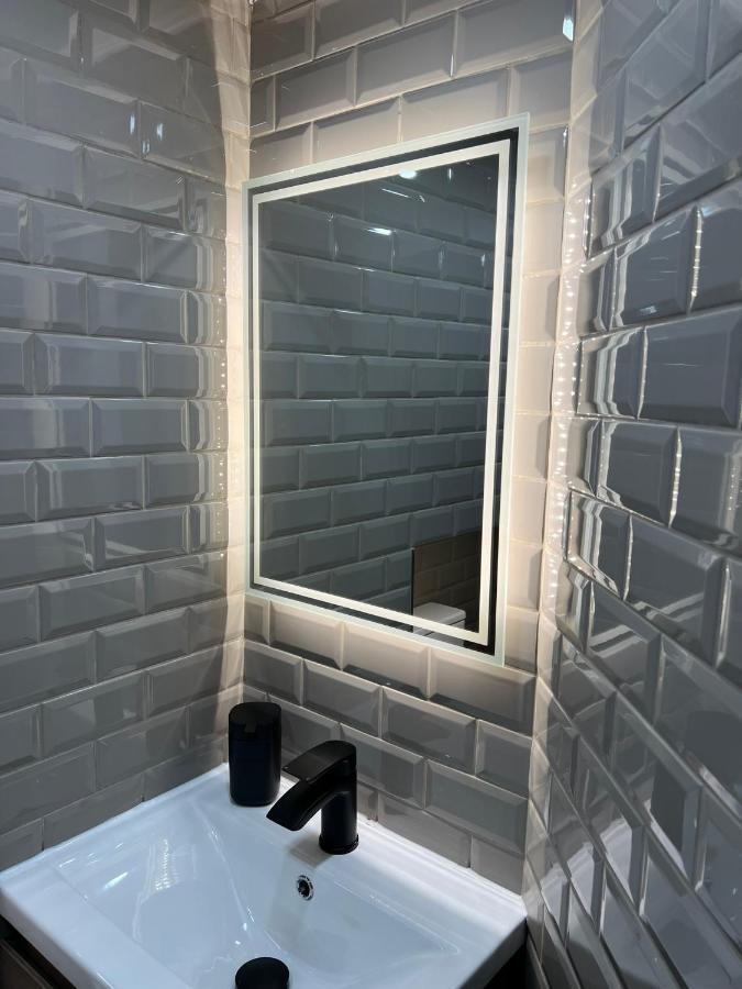 Chambers Rise - City Centre Stays Londonderry Exterior photo